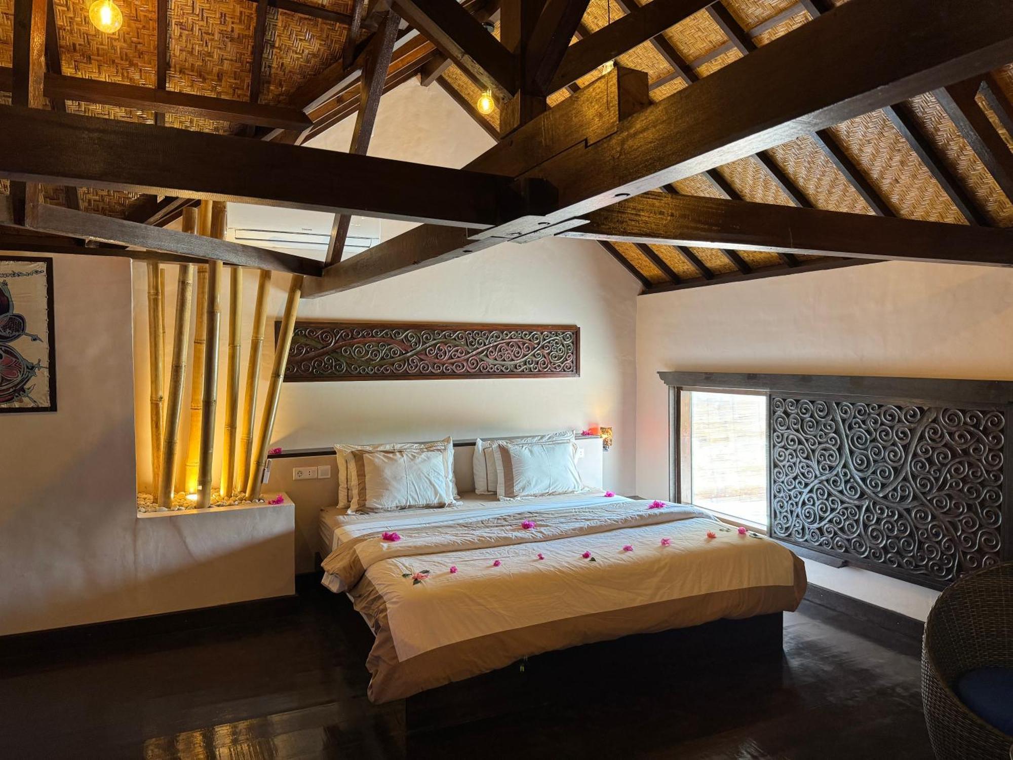 Cantika Villa Гили Траванган Экстерьер фото